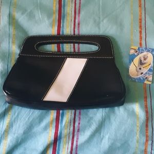 Black clutch